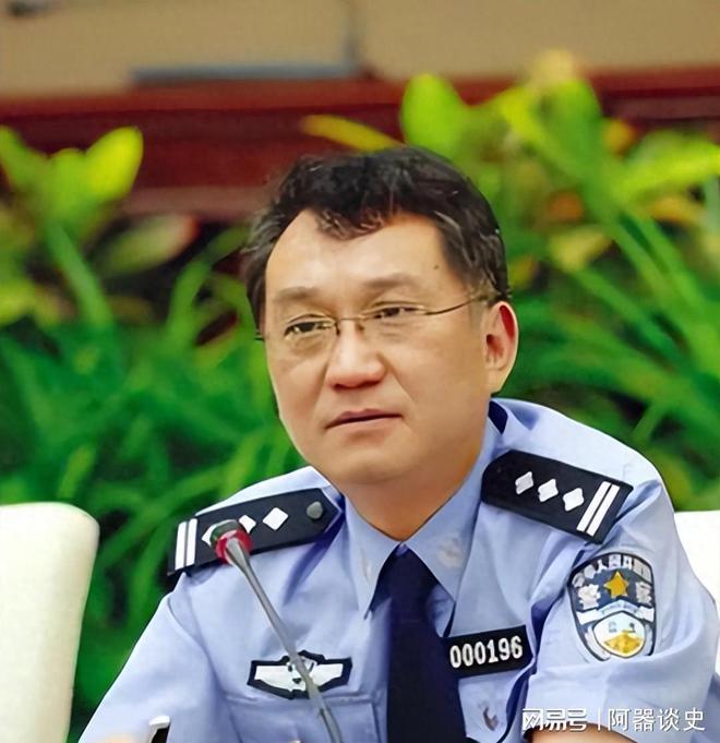 局长牙齿打落与女警有染敛财近1800万不朽情缘模拟器合肥市公安局局长：将副(图3)